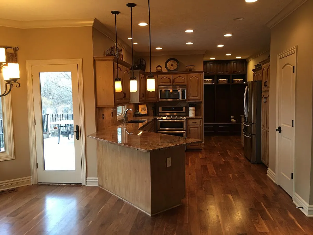 4 bed, 3.5 bath, 3500 sqft, $3,750 — Photo 3