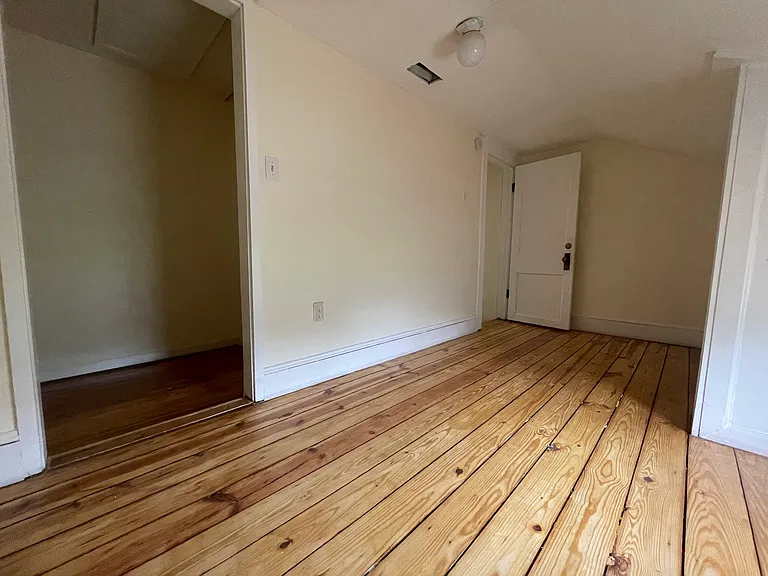 3344 Wyandotte St — Photo 18