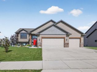 2285 Orion St SW, Rochester, MN 55902