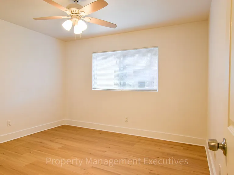 4560 60th St #9 — Photo 12