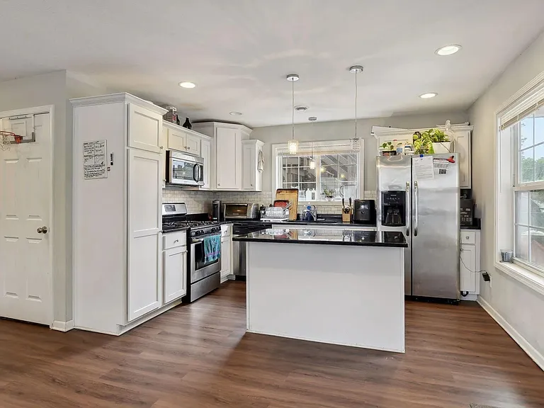 3317 Bryant Ave S #2 — Photo 6