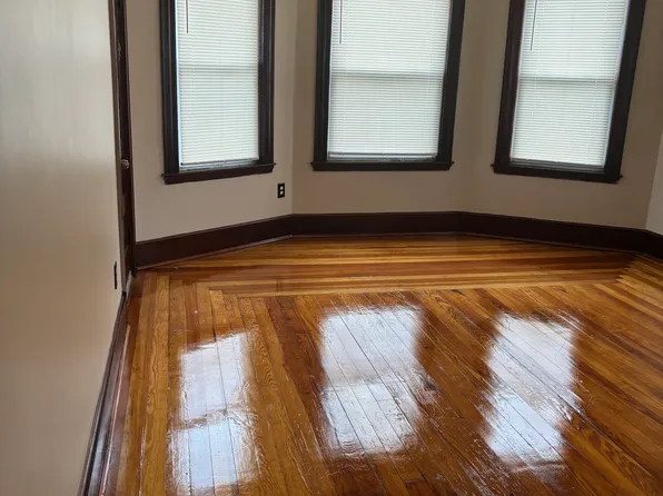 (undisclosed Address), New Bedford, MA 02745