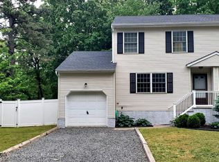 3 Leonia Ave, Old Bridge, NJ 08857