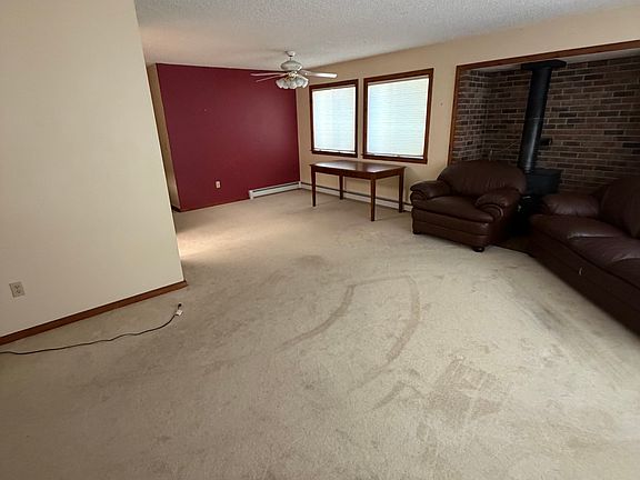 5th image of 995 Cottonwood Ln