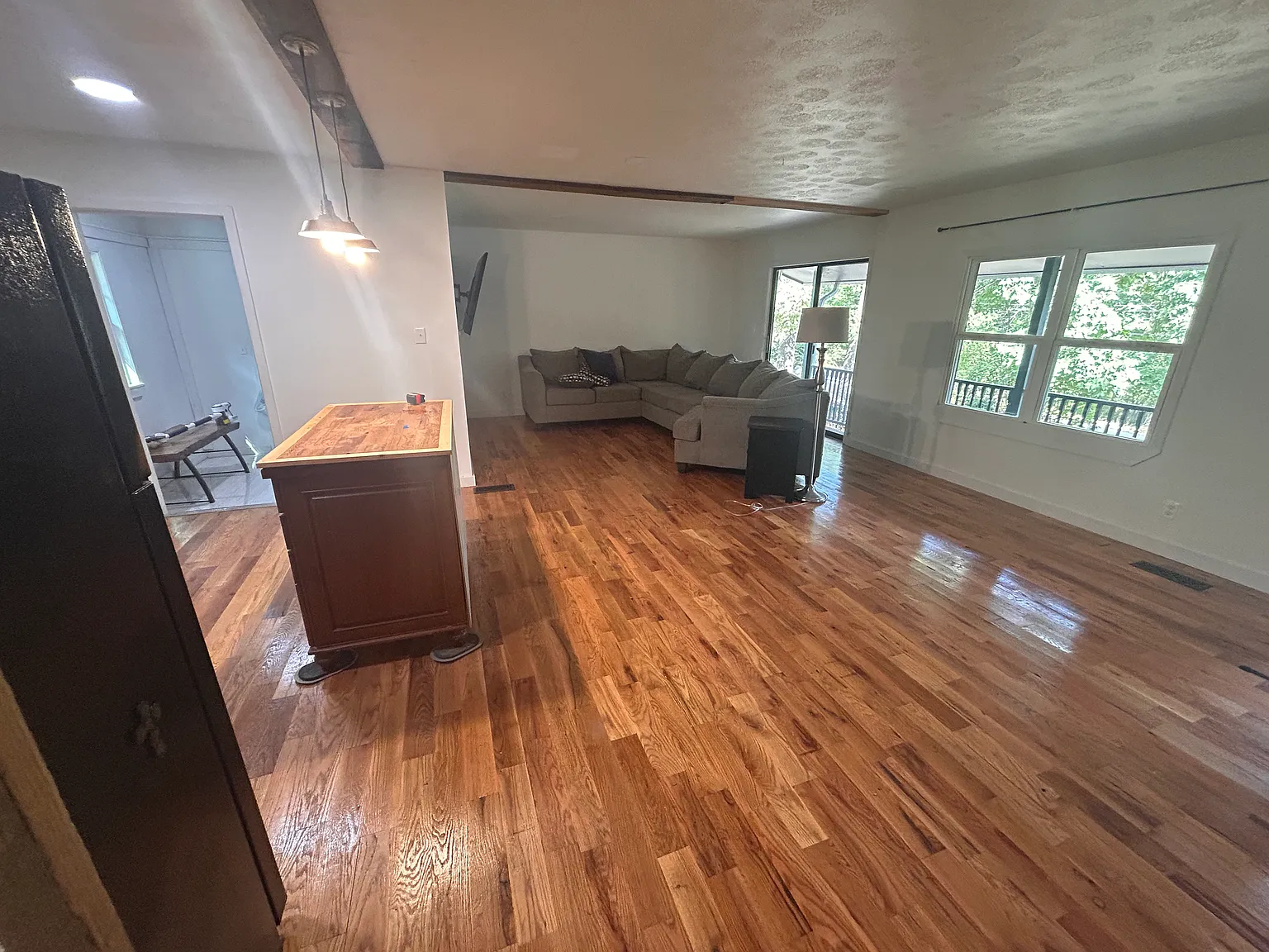 2 bed, 1008 sqft, $1,275 — Photo 4
