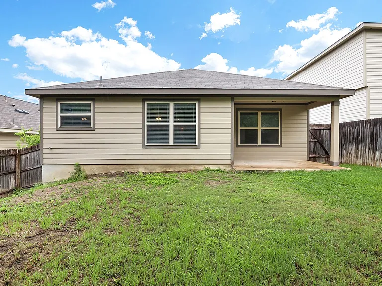 1922 Marbach Woods — Photo 28