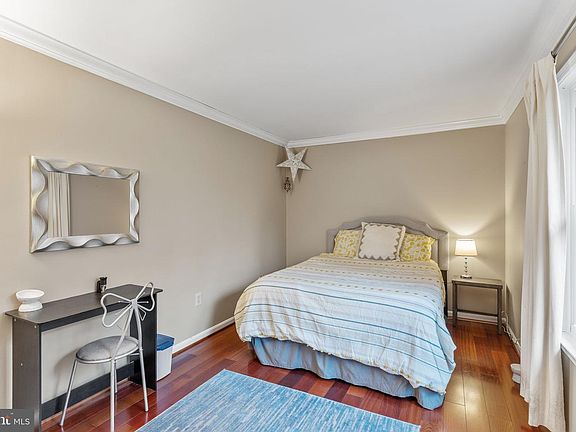 4th image of 8100 Simpson Farm Rd