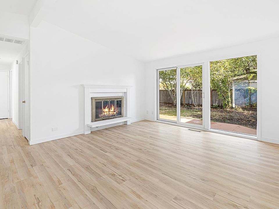 1st image of 15450 SE 8th St
