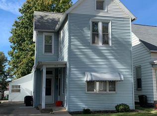 1313 N 9th St, Quincy, IL 62301