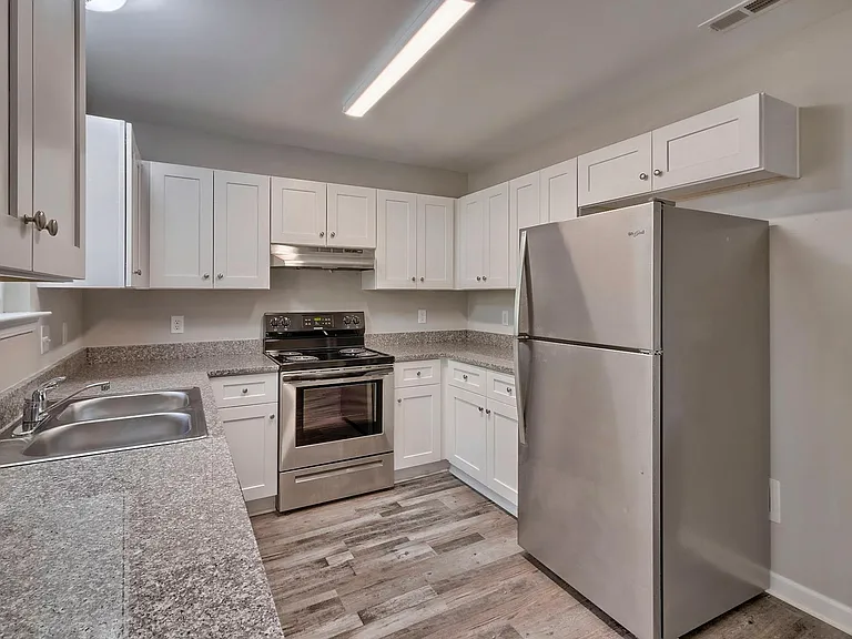 456 S Church St #D — Photo 15