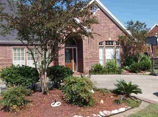 6035 Grand Ct, Orange, TX 77630
