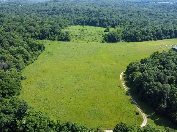 9865 W Thacker Rd, Bloomington, IN 47403