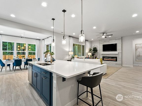 5th image of 4464 Petrel Street #52