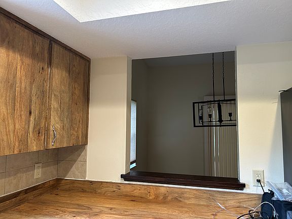 Pass thru to Dining from Kitchen