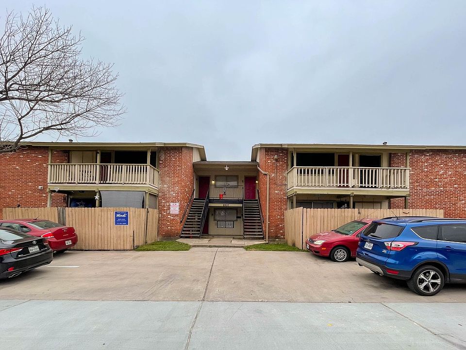 1st image of 8907 Parkfield Dr APT 104