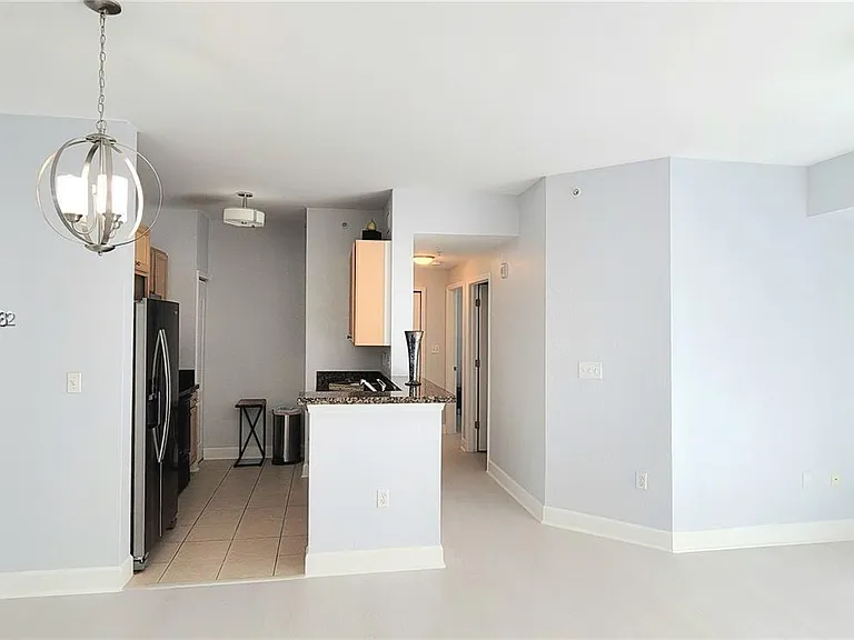 6001 SW 70th St #215 — Photo 2