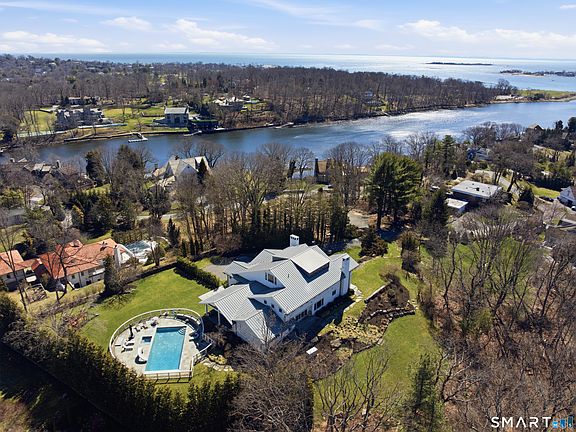 4th image of 3 Stony Point Road West