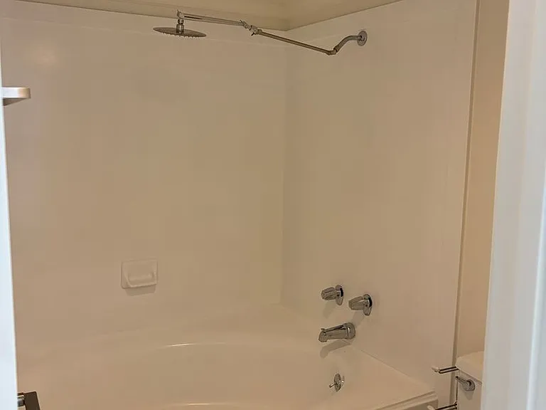 241 N Vine St — Photo 8