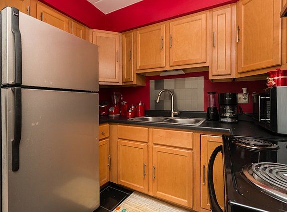 2nd image of 7432 Washington St APT 402