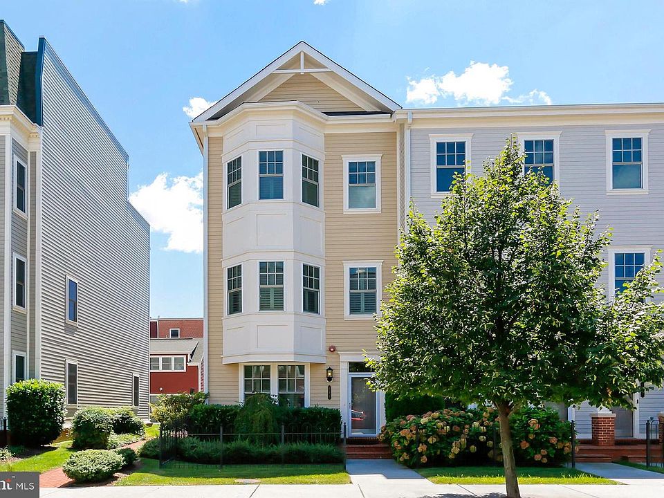 1st image of 717 Annie Rose Ave