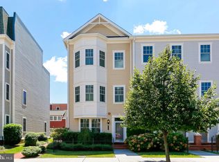 717 Annie Rose Ave, Alexandria, VA 22301