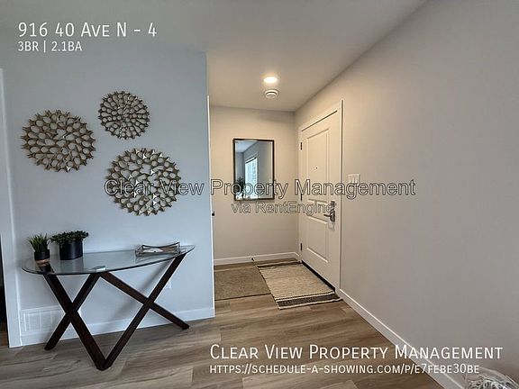 4th image of 916 40th Ave N #4