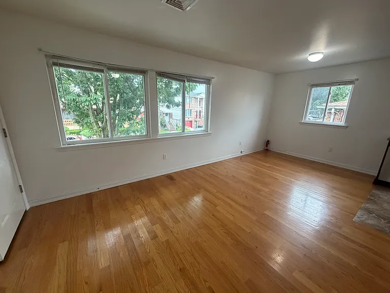 170 Titus Ave #B — Photo 3