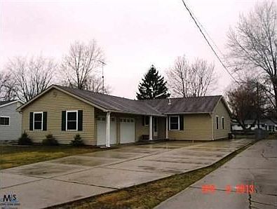 2nd image of 5564 Pointe Dr