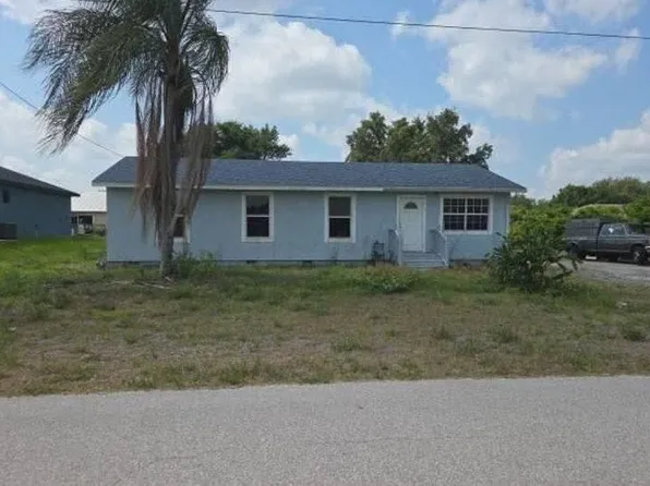 814 Frederick Reid St E, Lehigh Acres, FL 33974