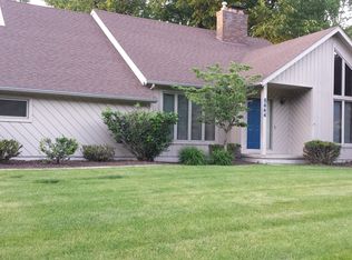 5664 Woodstock Dr, Lansing, MI