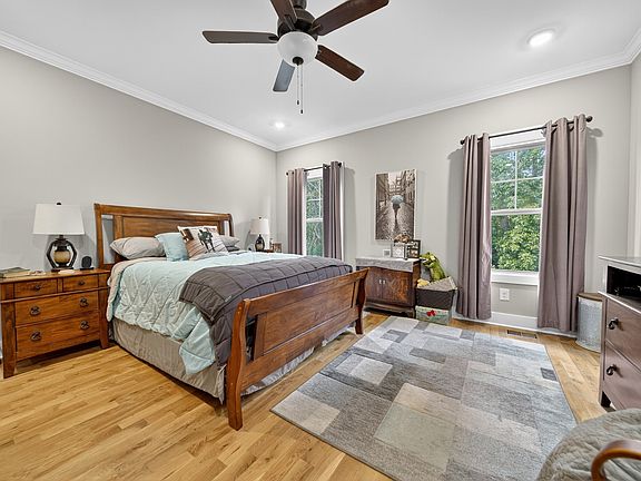 5th image of 4100 Ironwood Dr