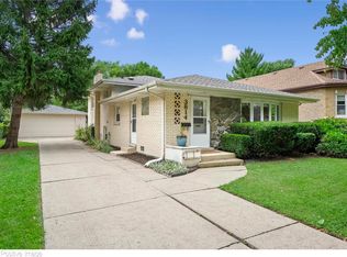 3814 Morton Ave, Brookfield, IL 60513