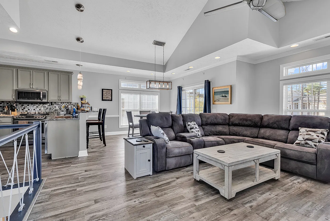 1345 Wycliffe Dr — Photo 2