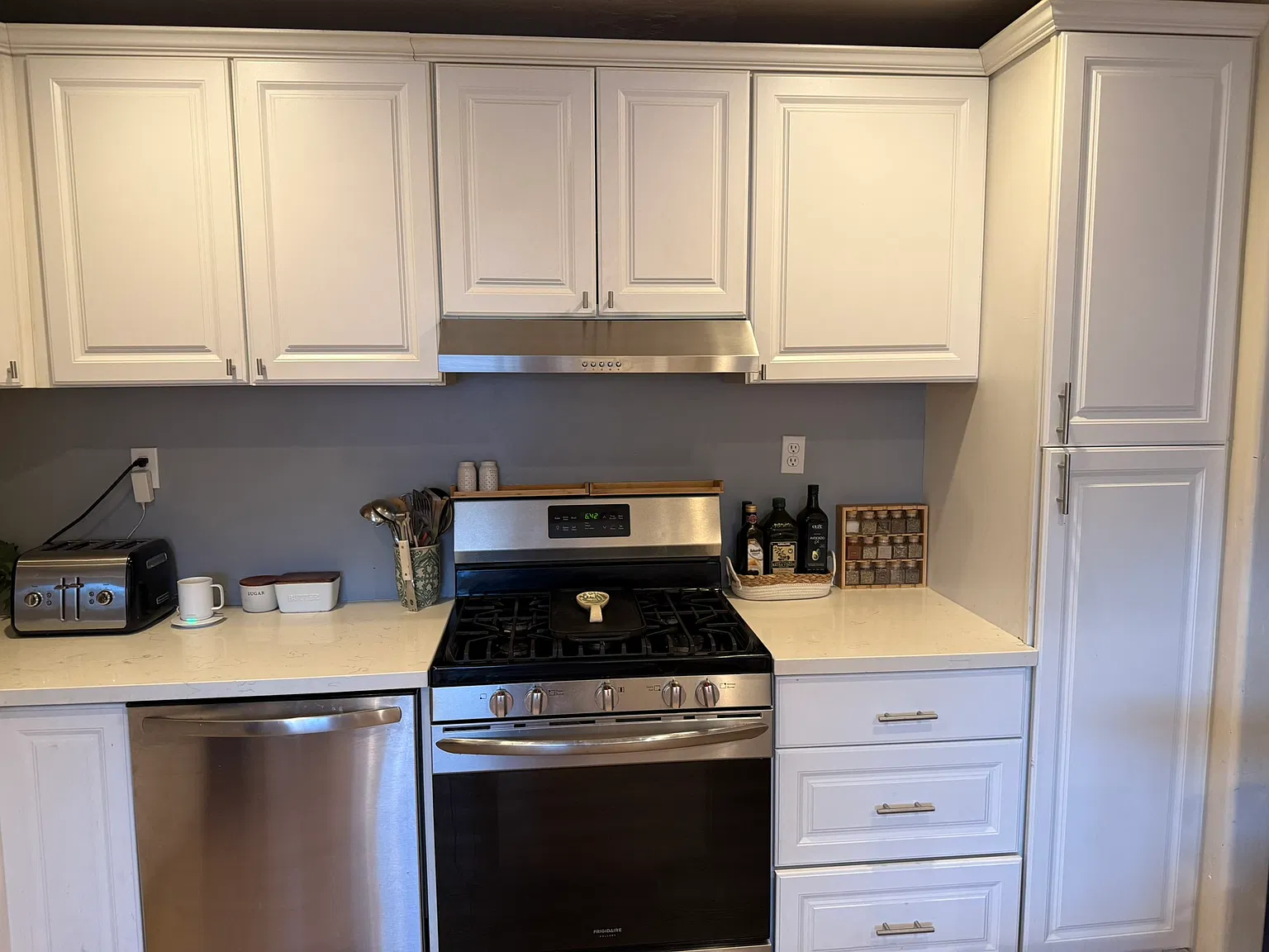 $2800 3br 2 Bath Rental $3250 Utilities Included — Photo 3