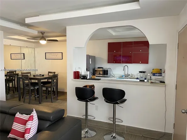 16900 NE 14th Ave APT 209, North Miami Beach, FL 33162