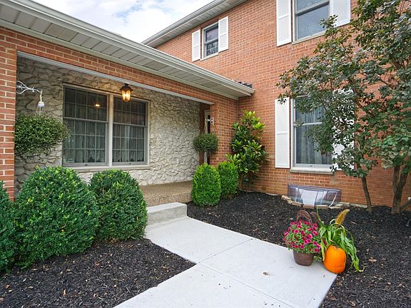 2nd image of 5629 Chatfield Dr