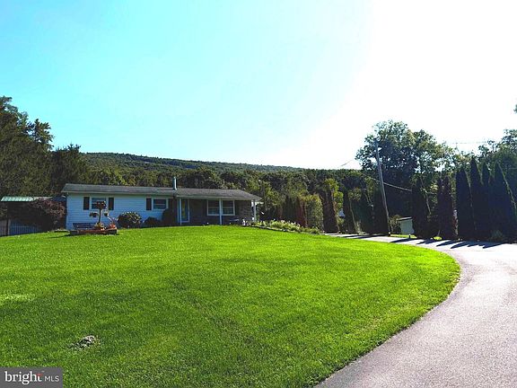 4th image of 1328 Youngdale Rd