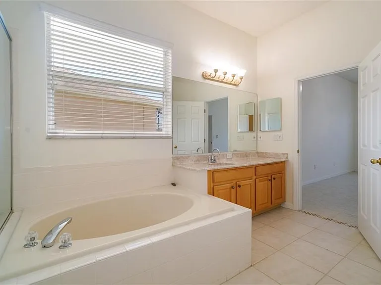 974 Kersfield Cir — Photo 20
