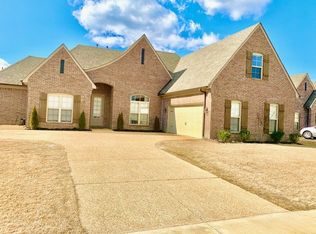 6273 Creekside Lake Dr, Arlington, TN 38002