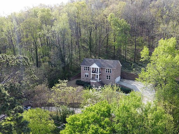 3rd image of 1525 Willow Beach Rd