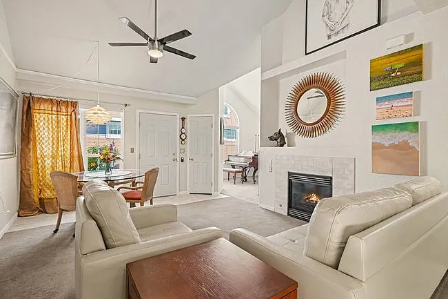 2 bed, 2.0 bath, 1451 sqft, $2,750 — Photo 2