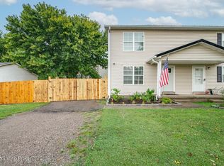 1388 Kingswood Way, Radcliff, KY 40160