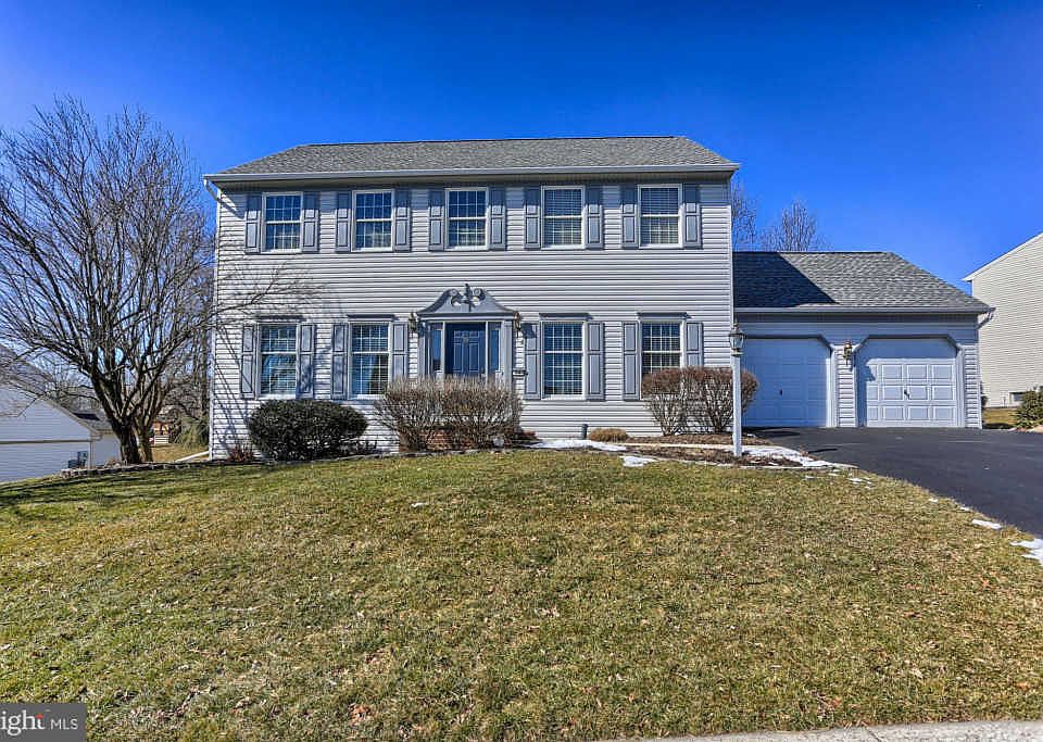 1st image of 19 Park Dr