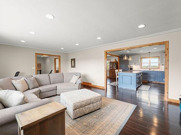 5th image of 175 250th St N