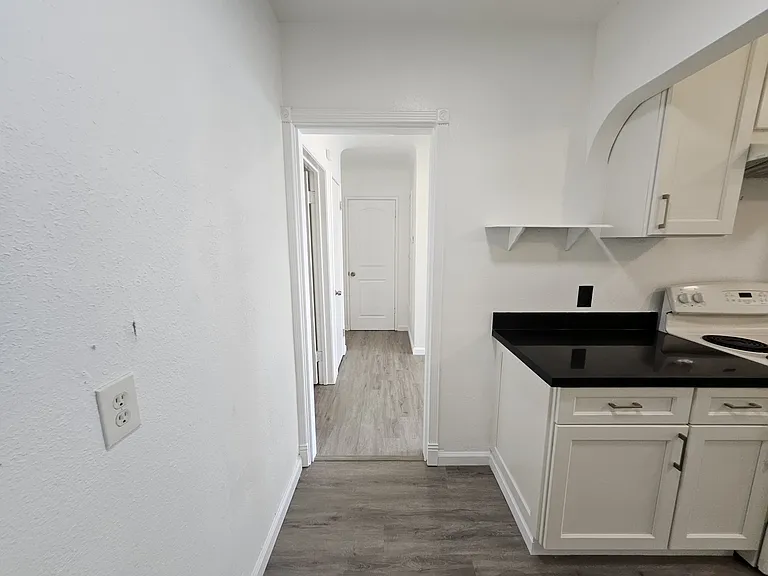 516 S Veach Ave — Photo 23