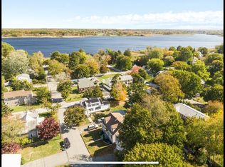 21 Wallis Ave UNIT 1, Barrington, RI 02806