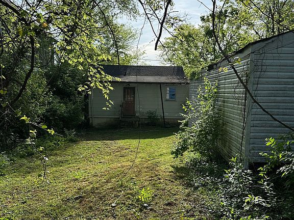 5th image of 620 S 14th St