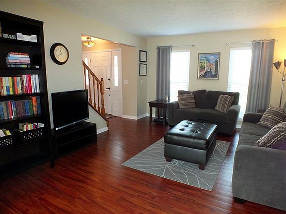 4th image of 9564 Wabash Way