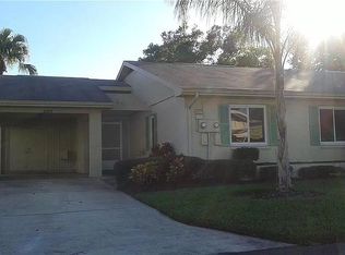 2203 Greenwich Dr, Sun City Center, FL 33573