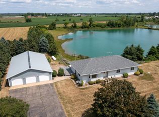 7400 County Rd E, Omro, WI 54963